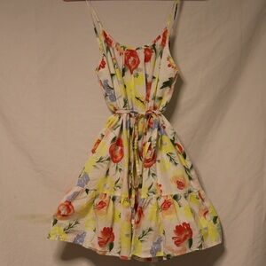 H Y V F Newport, RI find charming dress.. 🌹